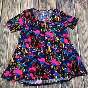 NWOT-LuLaRoe Perfect T-Size M